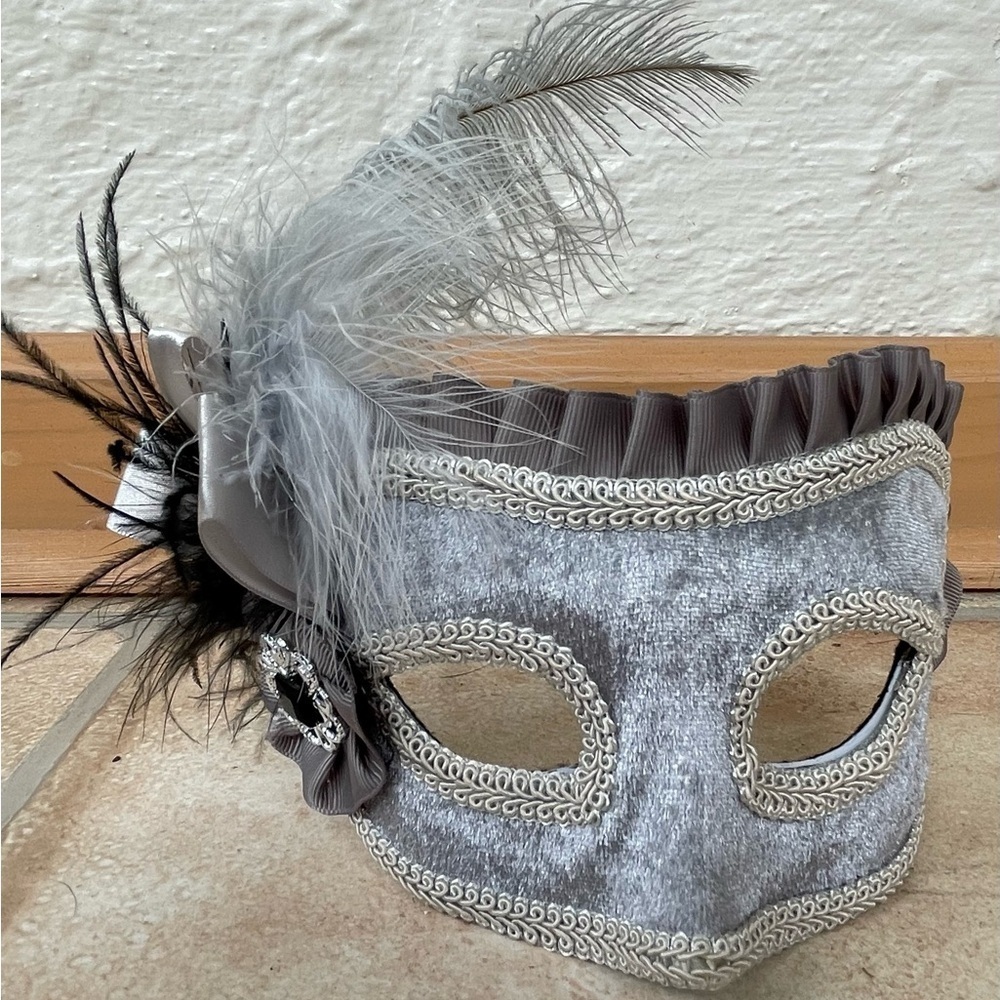 Silver Gray Maya Lulu Beaded Masquerade Woman’s Mask with Side Feather